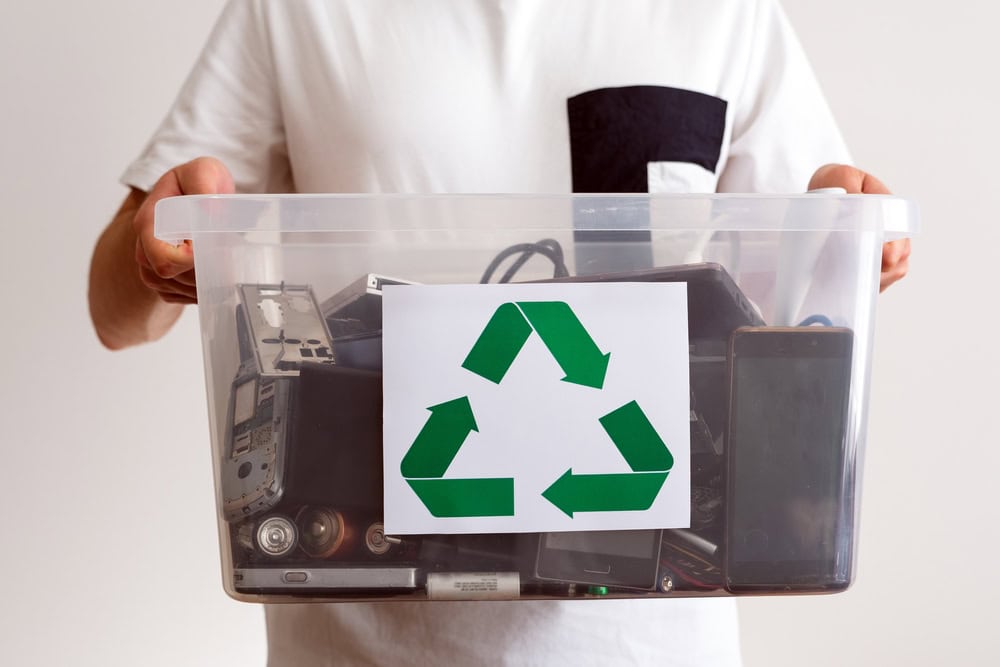 Recycling old electronics