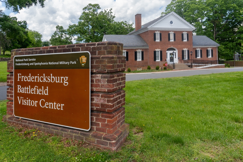 Fredericksburg Battlefield Visitor Center: A gateway to Civil War history in Fredericksburg and Spotsylvania National Military Park.